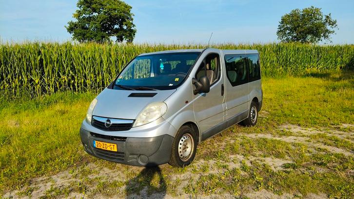 Opel Vivaro Combi Renault Trafic BENZINE 9 persoons bus, Auto's, Opel, Onderhoudsboekje, Te koop, Handgeschakeld, Overige carrosserieën