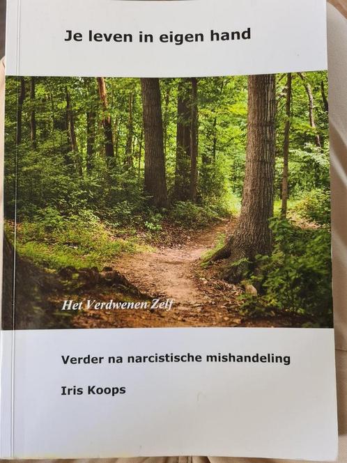 Je leven in eigen hand 9789082392517 Iris Koops, Boeken, Psychologie, Zo goed als nieuw, Verzenden