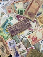 Wereld. - 300 banknotes - Asie - various dates (Zonder, Postzegels en Munten, Munten | Nederland