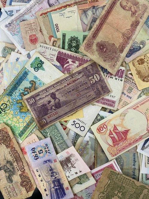 Wereld. - 300 banknotes - Asie - various dates (Zonder, Postzegels en Munten, Munten | Nederland