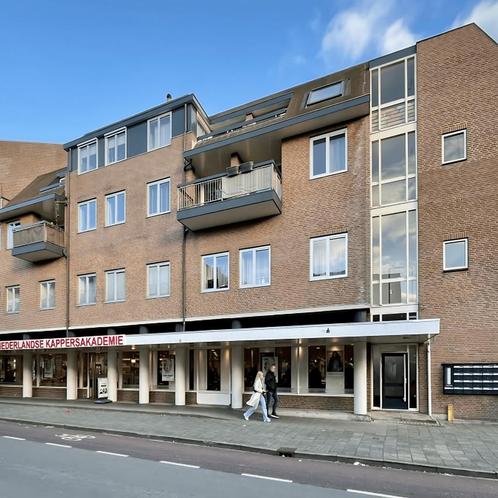 Gestoffeerde studio met wasmachine in centrum, Huizen en Kamers, Kamers te huur, 35 tot 50 m², Overige regio's