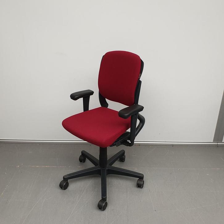 Ahrend 230 bureaustoel met lage rug - rode stof, Huis en Inrichting, Bureaustoelen, Ophalen of Verzenden