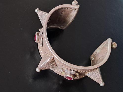 Amazigh armband - Zilver - Marokko - 20e eeuw, Antiek en Kunst, Kunst | Niet-Westerse kunst