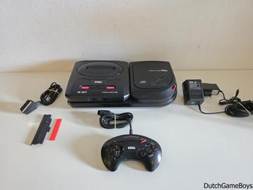 Sega Mega CD II - Console + Mega Drive II + Controller beschikbaar voor biedingen