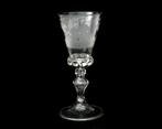Een gelegenheidsglas, welvaren glas, Holland, 18e eeuw, Gebruikt