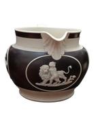 Wedgwood - Kruik - Steengoed - Neoclassieke stijl