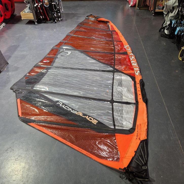 Loftsails Racingblade 2023 - 8.2, Watersport en Boten, Windsurfen, 7 m² of meer, Zeil, Gebruikt, Ophalen of Verzenden