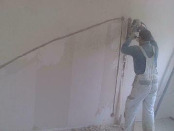 klusjesman voor beton wanden frezen, stopcontact verlagen beschikbaar voor biedingen