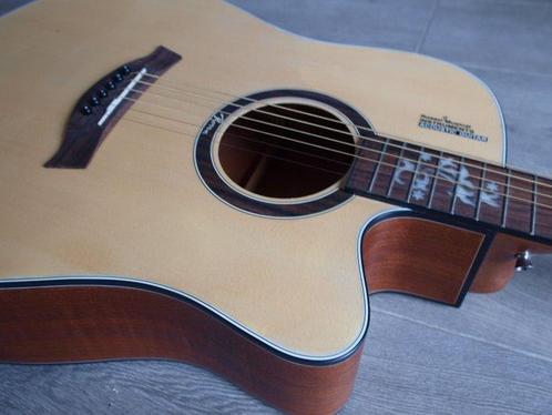 Rosen - R235 dreadnought met cutaway, massive spruce top - -, Muziek en Instrumenten, Snaarinstrumenten | Gitaren | Akoestisch