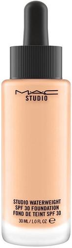 MAC STUDIO NW22 WATERWEIGHT SPF 30 FOUNDATION DRUPPELAAR 3.., Verzenden, Nieuw