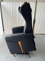 Fitform 582 Sta op stoel in zwart leer, Leer, Minder dan 75 cm, Ophalen of Verzenden, Zo goed als nieuw