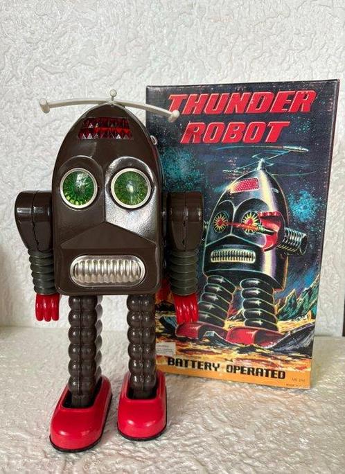 ME China - Speelgoed robot Thunder Robot - Collectable, Antiek en Kunst, Antiek | Speelgoed