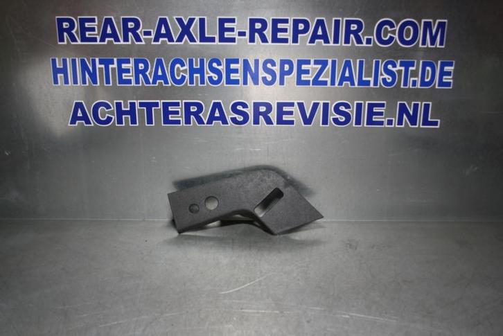 Landrover 90 series (2023) links kunststof gedeelte L8B2-..., Auto-onderdelen, Interieur en Bekleding, Nieuw, Land Rover, Verzenden