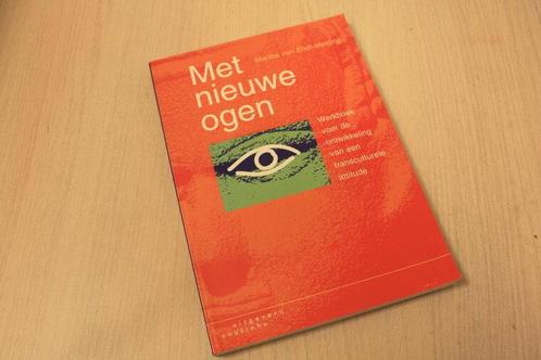 9789062833771 Met  nieuwe ogen - Werkboek voor de ontwikk..., Boeken, Godsdienst en Theologie, Verzenden