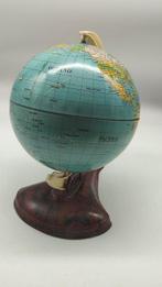 Vintage wereldbol uit de jaren 60 in gelaserd metaal -