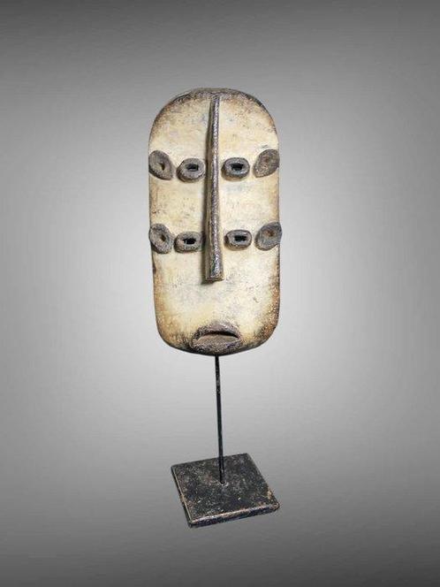 Masker - Legaal - DR Congo (Zonder Minimumprijs), Antiek en Kunst, Kunst | Niet-Westerse kunst