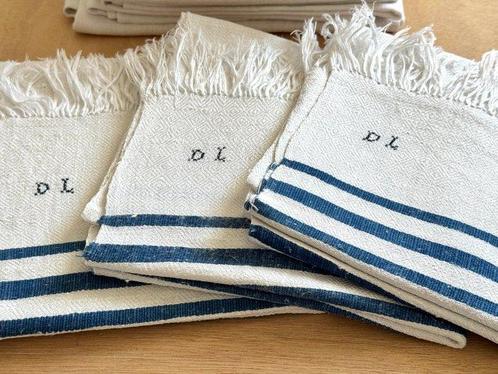 Oude linnengoed voor in huis. 10 grote dikke linnen, Antiek en Kunst, Antiek | Kleden en Textiel