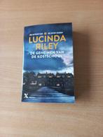 De geheimen van de kostschool 9789401621120 Lucinda Riley, Verzenden, Gelezen, Lucinda Riley