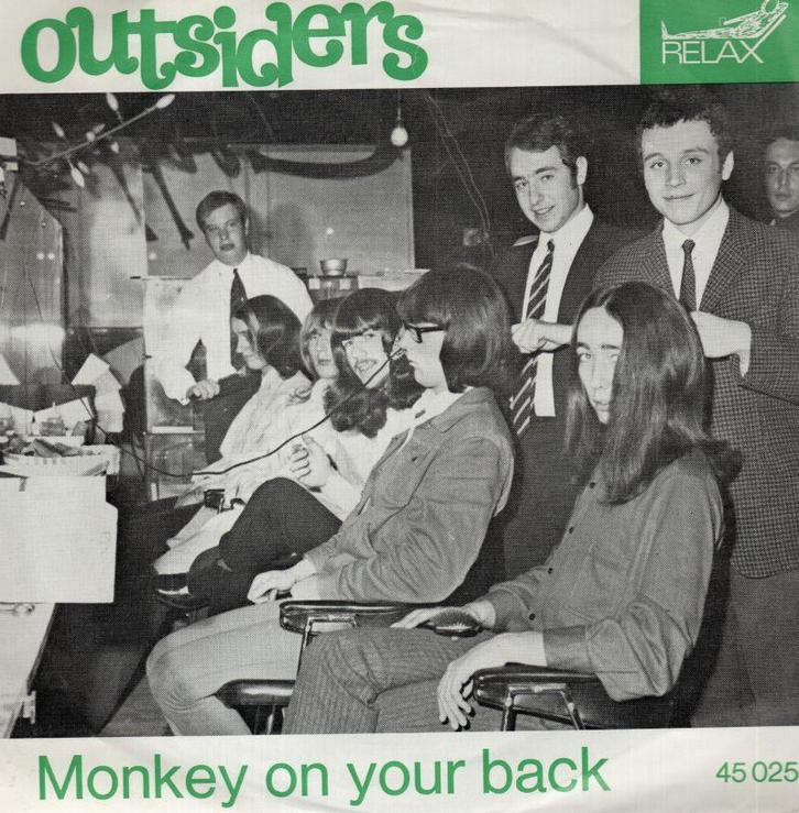Outsiders - Monkey on your back + Whats wrong with you...., Cd's en Dvd's, Vinyl Singles