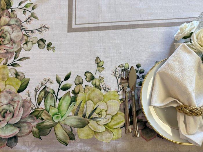 Elegante tafelkleed geplaatst in volledige Victoriaanse, Antiek en Kunst, Antiek | Kleden en Textiel