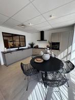 Mooie toch wel landelijke opstelling, Huis en Inrichting, Keuken | Complete keukens, Nieuw, Grijs, Composiet, Hoekkeuken