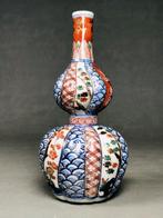 Een zeer veelbelovende kalebasvormige vaas met een dennen-,, Antiek en Kunst