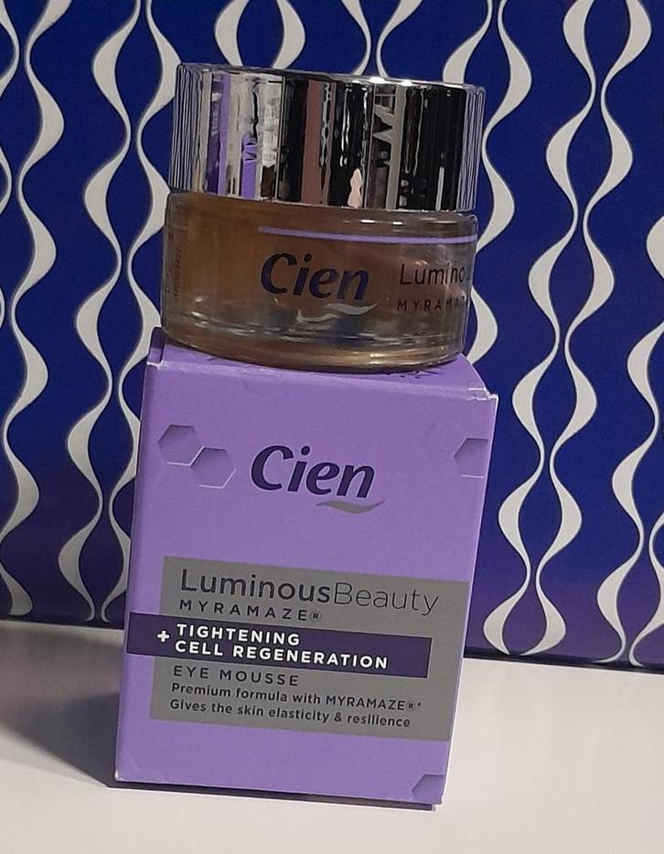 Cien Luminous beauty Eye Mousse met MYRAMAZE 15 ml., Sieraden, Tassen en Uiterlijk, Uiterlijk | Gezichtsverzorging, Gehele gezicht