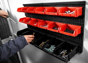 Wandpaneel met 30 opbergboxen (Gereedschap, Voor in Huis) beschikbaar voor biedingen