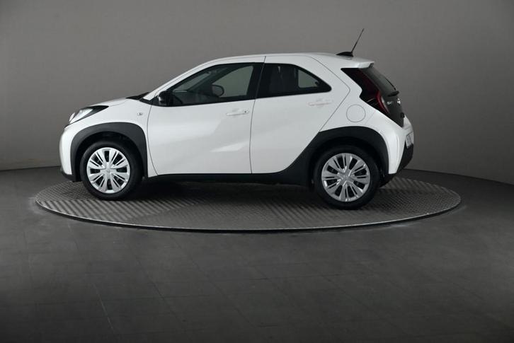 Private Lease - Toyota Aygo X - 1.0 VVT-I MT play 5d, Auto's, Toyota, Lease, Handgeschakeld, SUV of Terreinwagen, Private lease