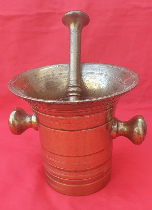 Vijzel en stamper (2) - Ouder grote messing vijzel, 18e, Antiek en Kunst, Antiek | Overige Antiek