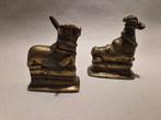 Two Nandi statues - Brons - India - 19th century