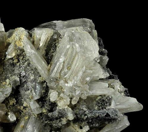 cerussiet Kristallen op matrix - Hoogte: 5 cm - Breedte: 3.2, Verzamelen, Mineralen en Fossielen