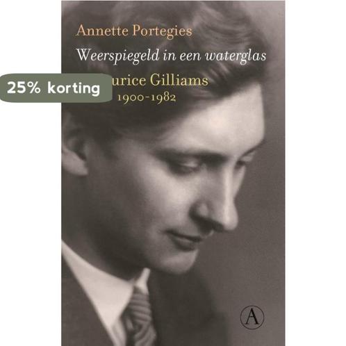 Weerspiegeld in een waterglas 9789025314224, Boeken, Overige Boeken, Zo goed als nieuw, Verzenden