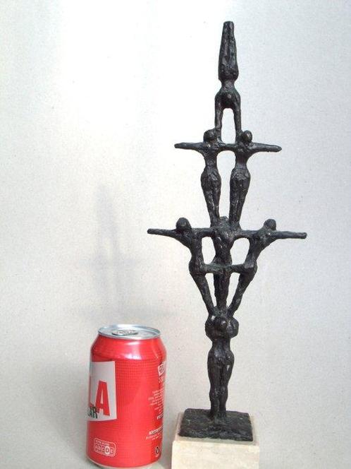 Figuur - Zeven acrobaten - 1,2 kg - Brons, Antiek en Kunst, Curiosa en Brocante