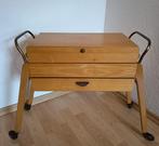 Naaidoos - Hout - Naaitas / naaidoos van hout op wielen, Antiek en Kunst