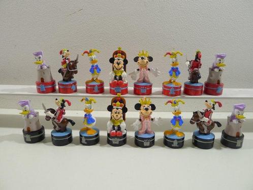 Walt Disney chess Mickey and family - Schaakspel -, Antiek en Kunst, Curiosa en Brocante