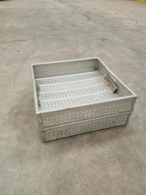 Zarges aluminium stapelbak 61x61x14, gebruikt, Zakelijke goederen, Horeca | Overige, Ophalen of Verzenden