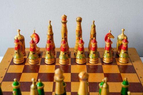 Schaakspel - Vintage Asian Armies Soviet Chess Set [80s] -, Antiek en Kunst, Curiosa en Brocante