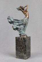 Bronze garanti J.B - Milo (1910-1978) - sculptuur, Een vrouw, Antiek en Kunst