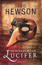 De schaduw van Lucifer 9789026128622 David Hewson, Boeken, Verzenden, Gelezen, David Hewson