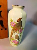Vaas - Aardewerk - Japan - Keramische vaas met vogels, Antiek en Kunst