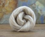 Fawn alpaca tussah zijde blend, Hobby en Vrije tijd, Spinnewielen en Spinnen, Nieuw, Ophalen of Verzenden, Spinwol