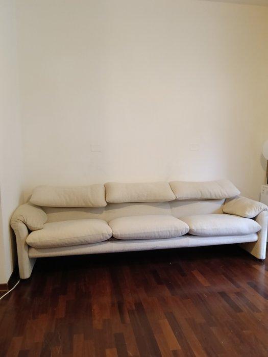 Cassina - Vico Magistretti - Sofa - Maralunga - Textiel, Antiek en Kunst, Antiek | Meubels | Stoelen en Banken