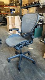 Herman Miller Aeron Maat C (Lederen Armleggers), Huis en Inrichting, Verzenden, Zo goed als nieuw, Zwart, Bureaustoel