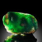 Unieke Smaragd Chrysopraas Groene Mtoroliet Semi-gepolijst -, Verzamelen, Mineralen en Fossielen