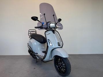 Vespa Sprint Brom 45 km/h, BWJ 08-2023, Chalk Grey, Custom beschikbaar voor biedingen