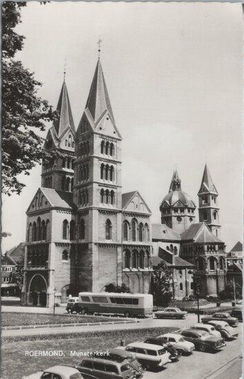 ROERMOND - Munsterkerk, Verzamelen, Ansichtkaarten | Nederland, Verzenden