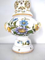 Moustiers - dekselvaas - 45 cm, bloemen en insecten -