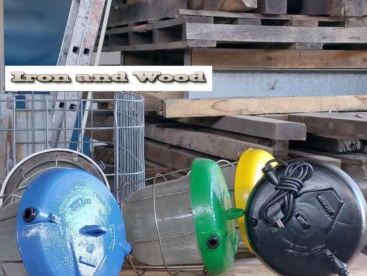 Oude vintage industriële kooilampen , korflampen, Bullys ,, Huis en Inrichting, Lampen | Hanglampen, Gebruikt, Glas, Metaal, Verzenden
