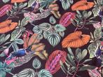 Enigmatisch bos: aristocratische apen en vogels in smoking -